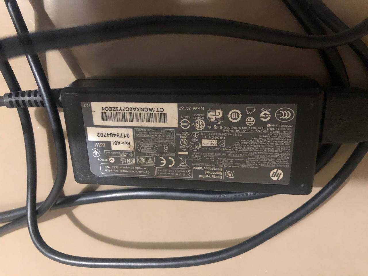 Продам НоутБук Compaq состояние хорошее всё работает...