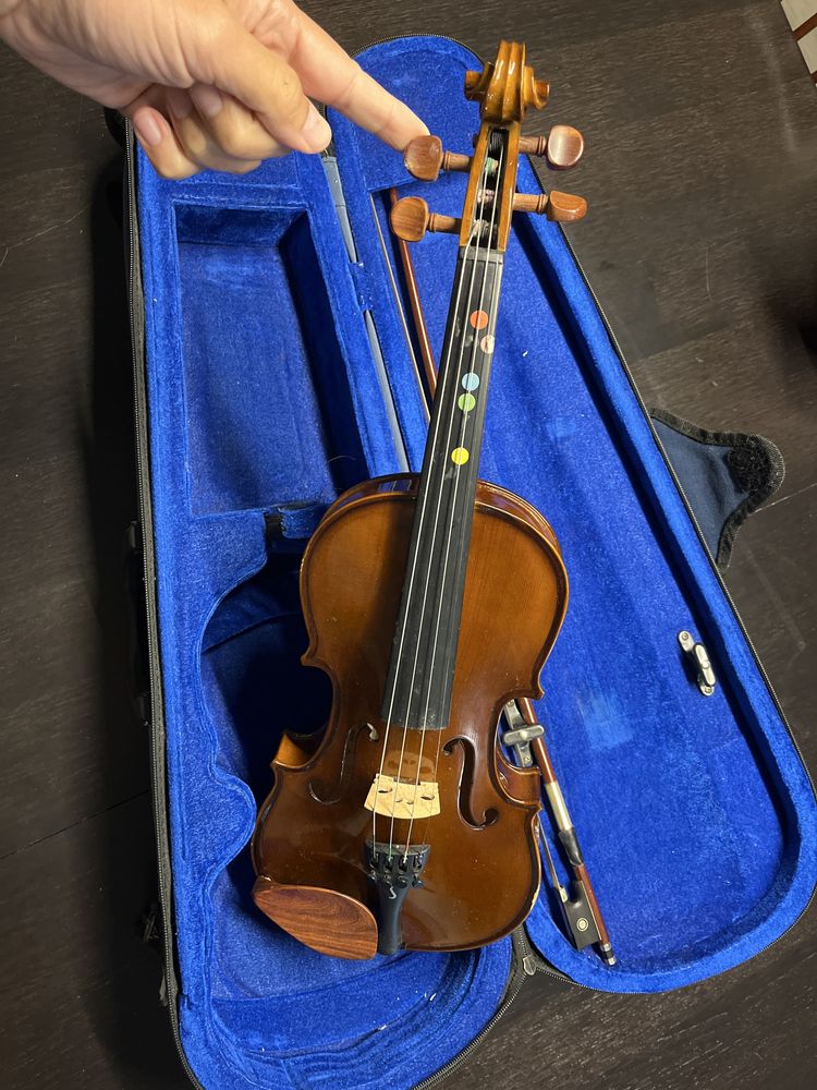 Violino 1/2 de madeira