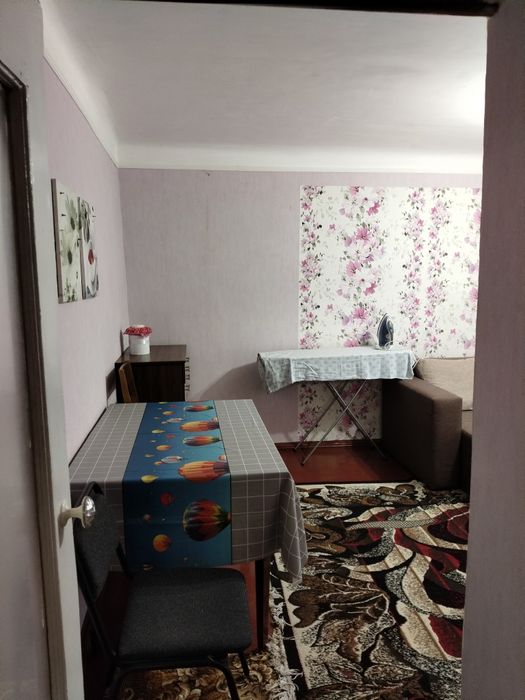 Продається 2х кімнатна квартира в цегляному будинку
