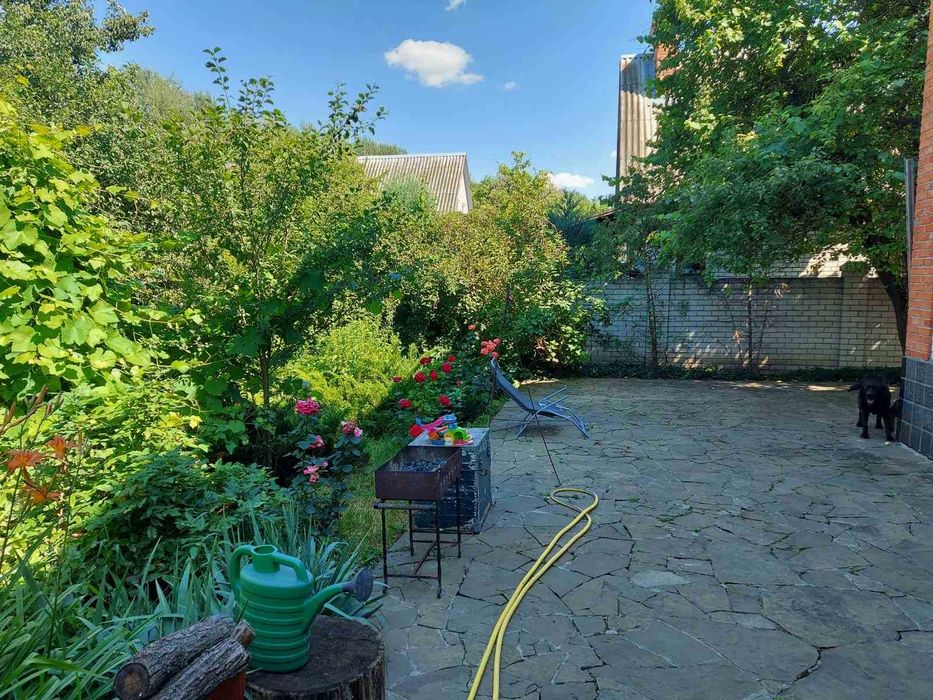 Продам шикарный 2-х этажный дом в живописном месте