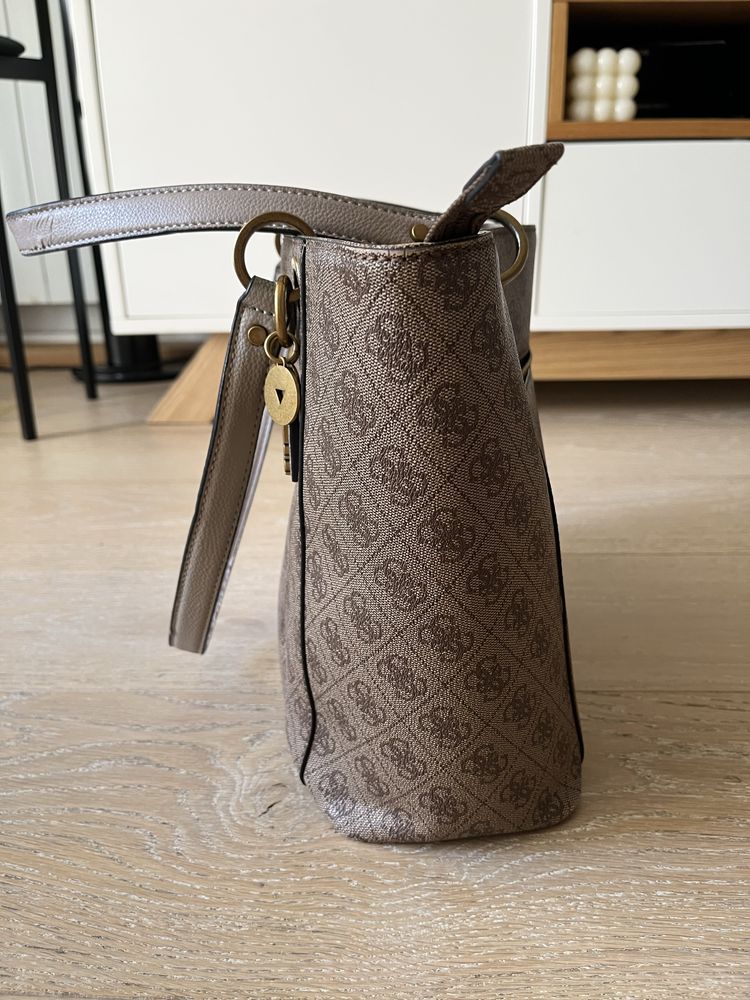 Torba torebka Guess oryginalna z Zalando shopper mieści A4