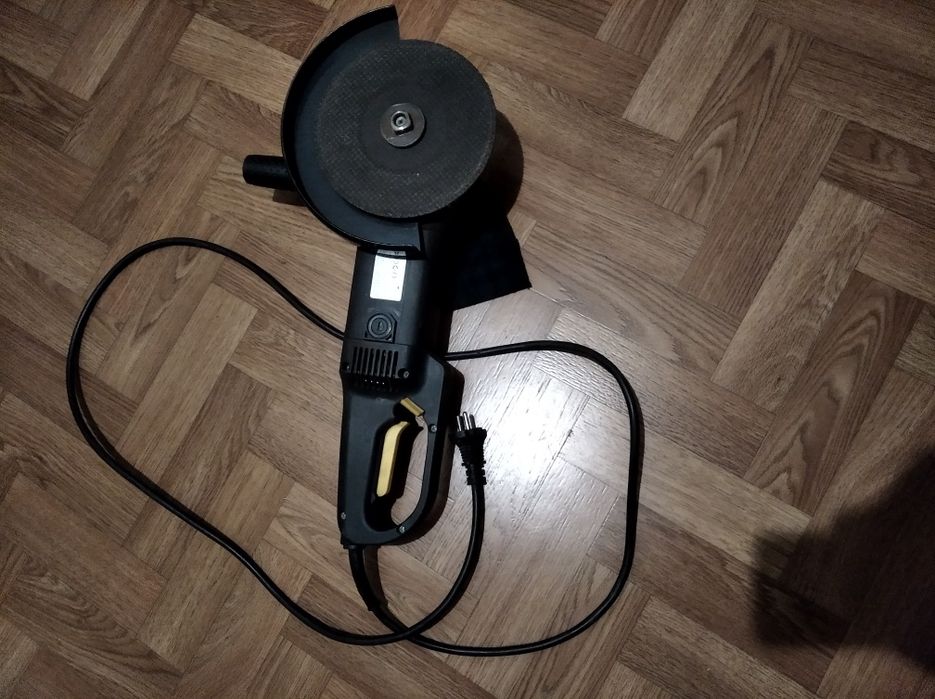 Болгарка CMI 2000вт 230мм