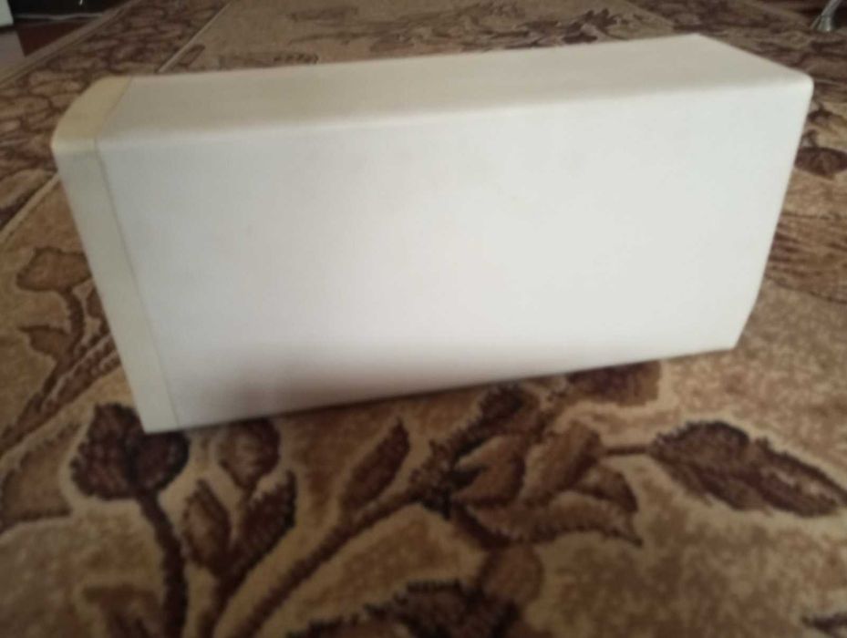 ИБП  APC Back-UPS Mi 650VA, 400W (BK650MI) без АКБ