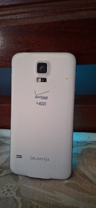 Samsung Galaxy S5 da NOS só tenho o vidro da câmara partido