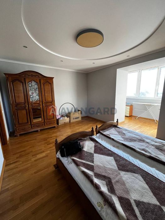 Продам 3 кімнатну кв. в новобудові, автономним опаленням.