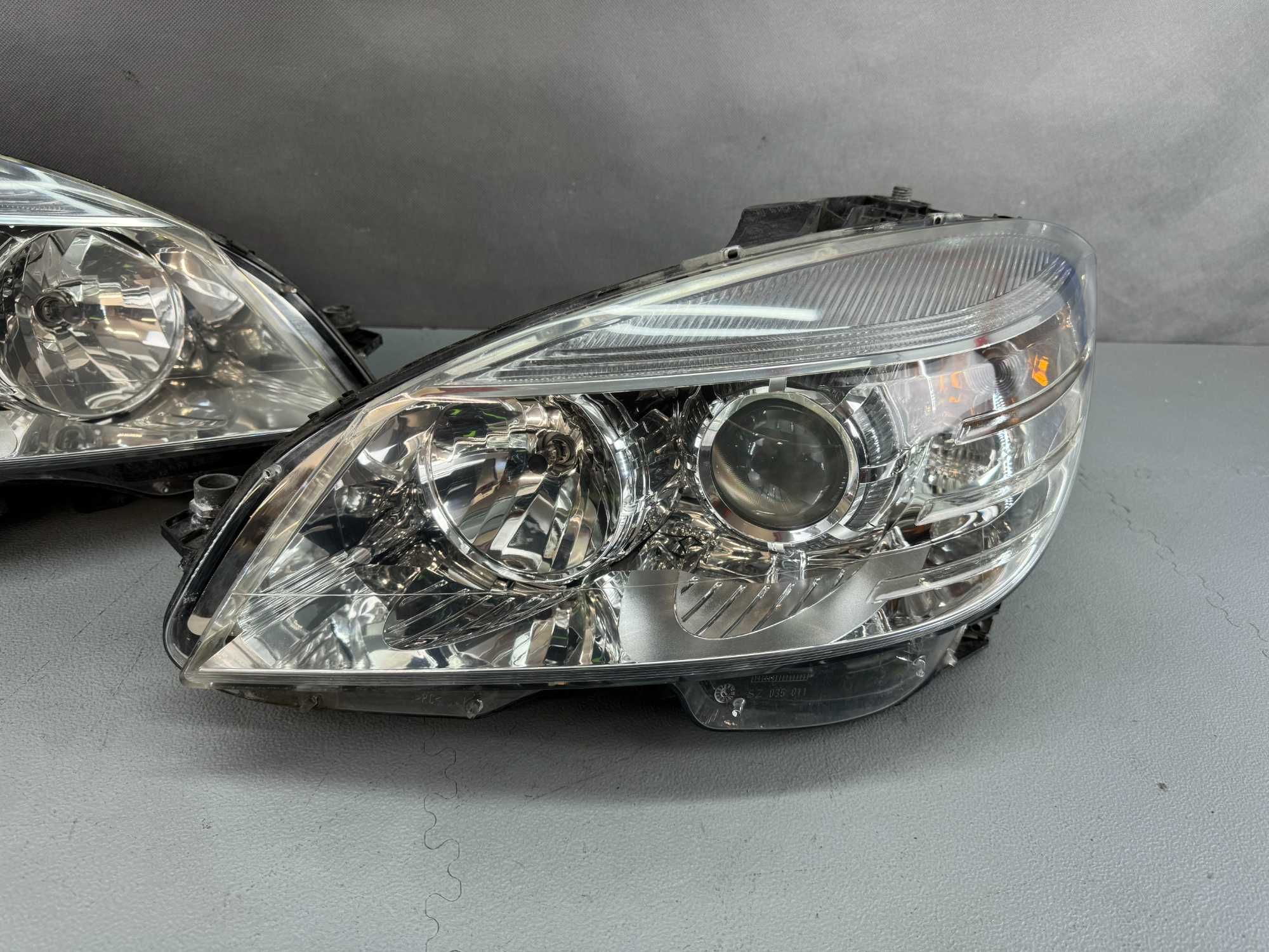 Mercedes C W204 Lampy Przód Przednie Komplet Lewa + Prawa H7 Europa