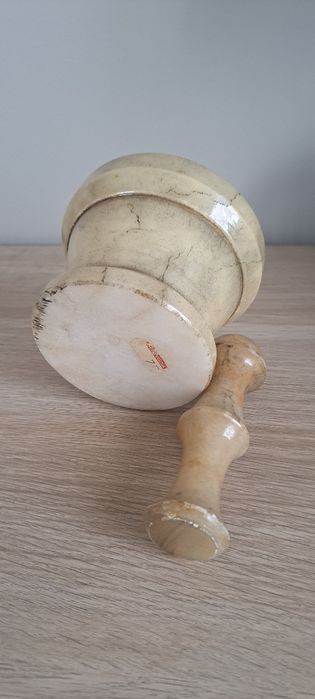 Moździerz kamienny marmurkow z tuczkiem Prl