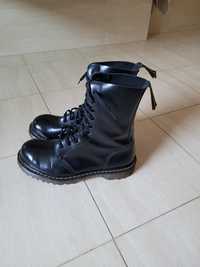 Srzedam oryginalne buty Dr Martens