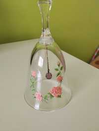 Śliczny szklany dzwoneczek 16cm avon