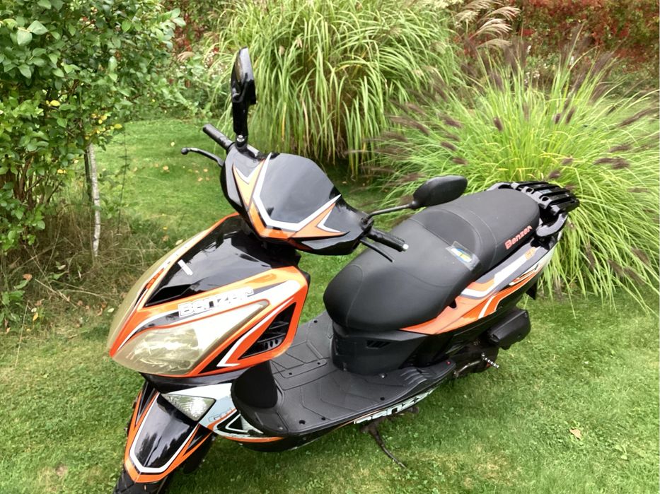 Skuter, motorower BENZER 50 cm3