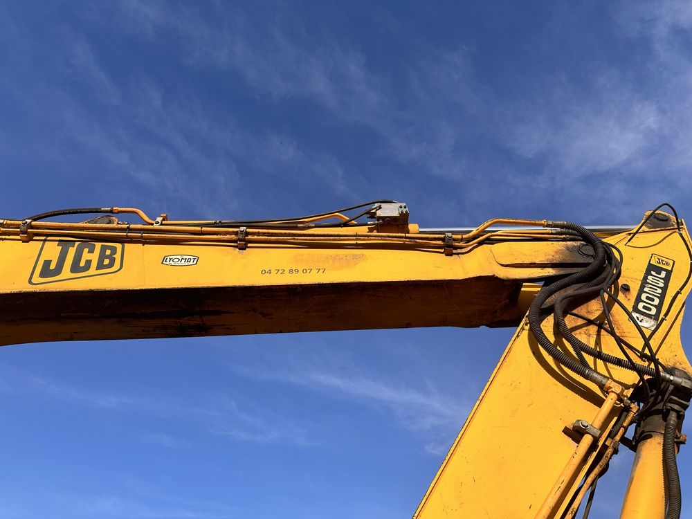 Екскаватор колісний JCB JS200W