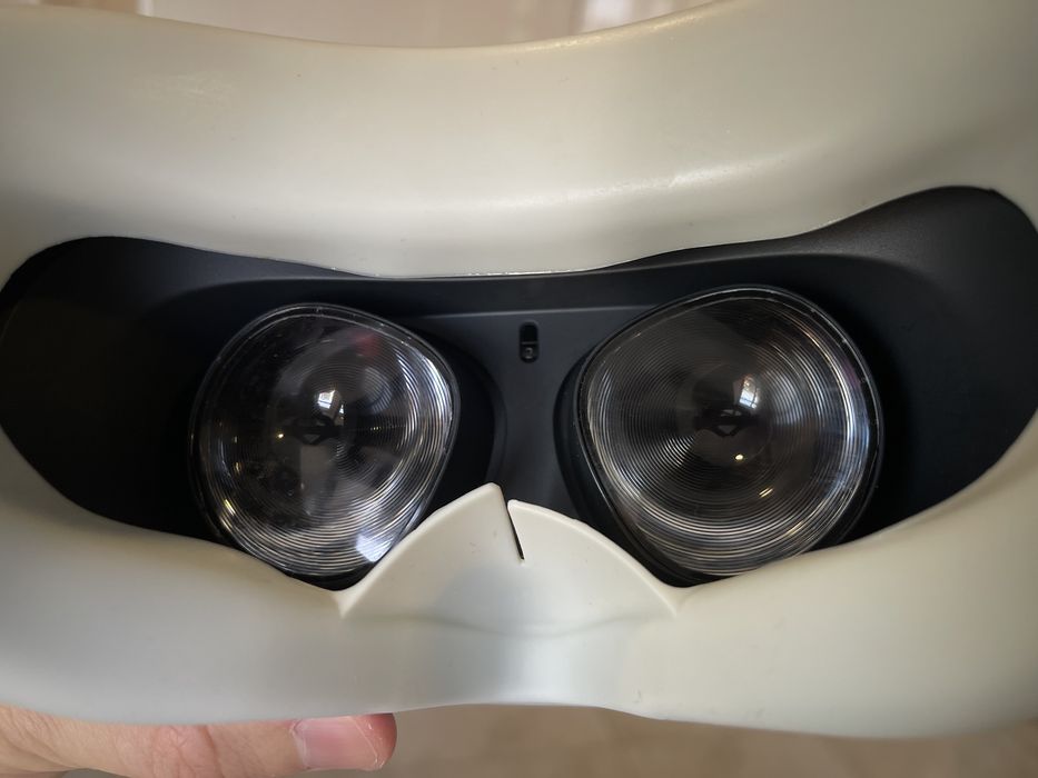 Meta Oculus Quest 2 64Gb