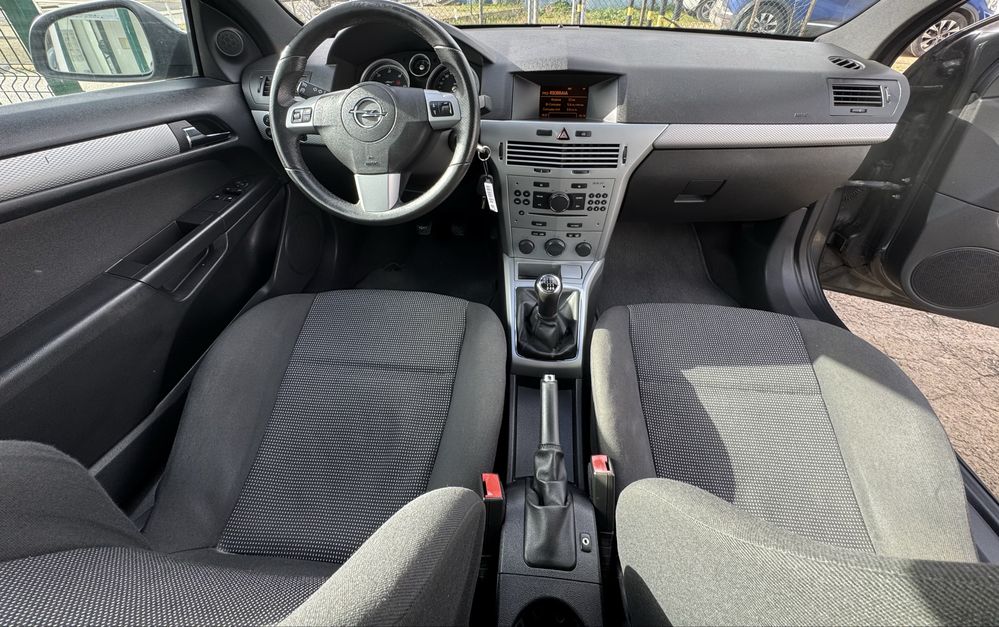 Opel Astra 1.7 GTC