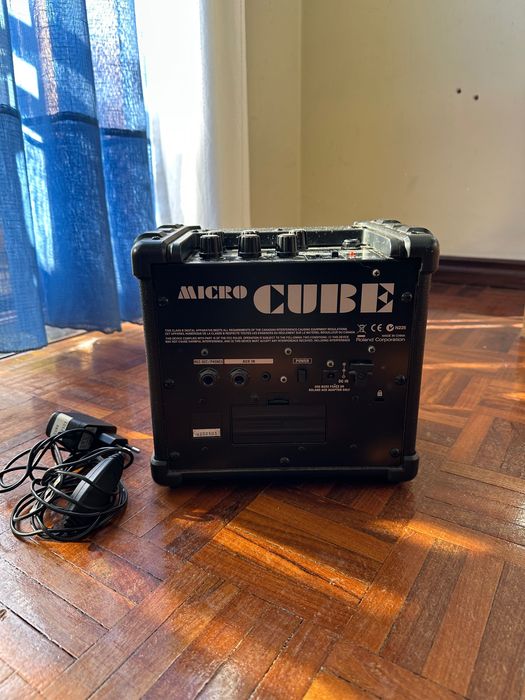 Amplificador Roland Micro Cube - Como novo