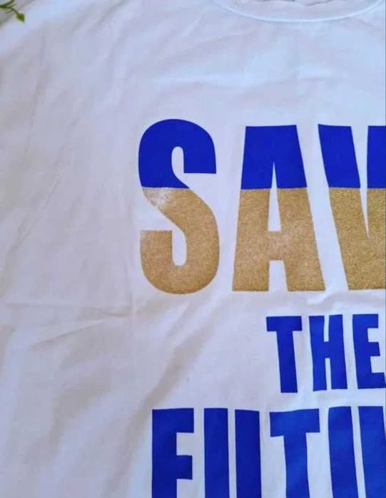 Biała bluzka z napisami Mor Inci uniwersalna