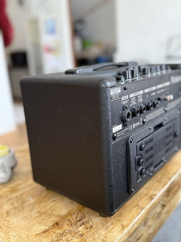 Amplfificador Roland AC33