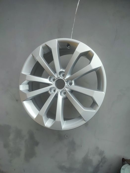 Renowacja felg, alufelg. Lakierowanie proszkowe, prostowanie, spawnie.