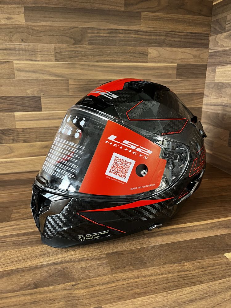 Kask motocyklowy  LS2 Challanger FF 327 Carbon Nowy