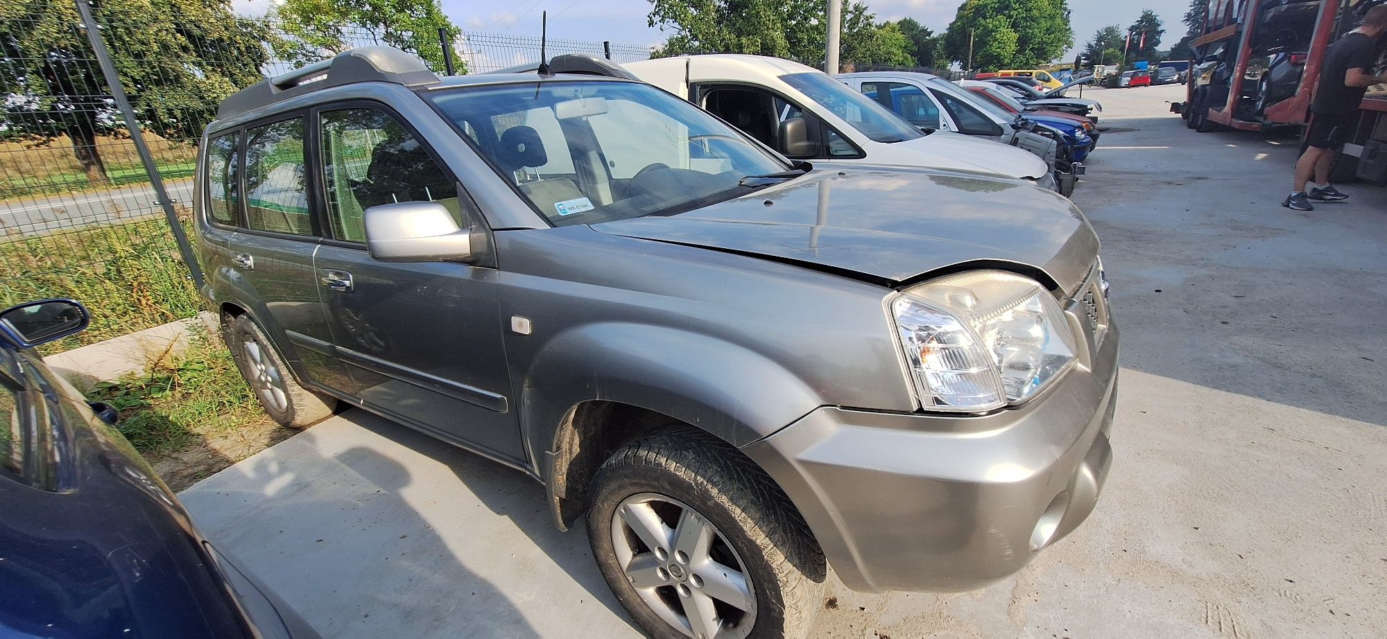Cały Nissan Xtrail T30 na części kod lakieru KX4