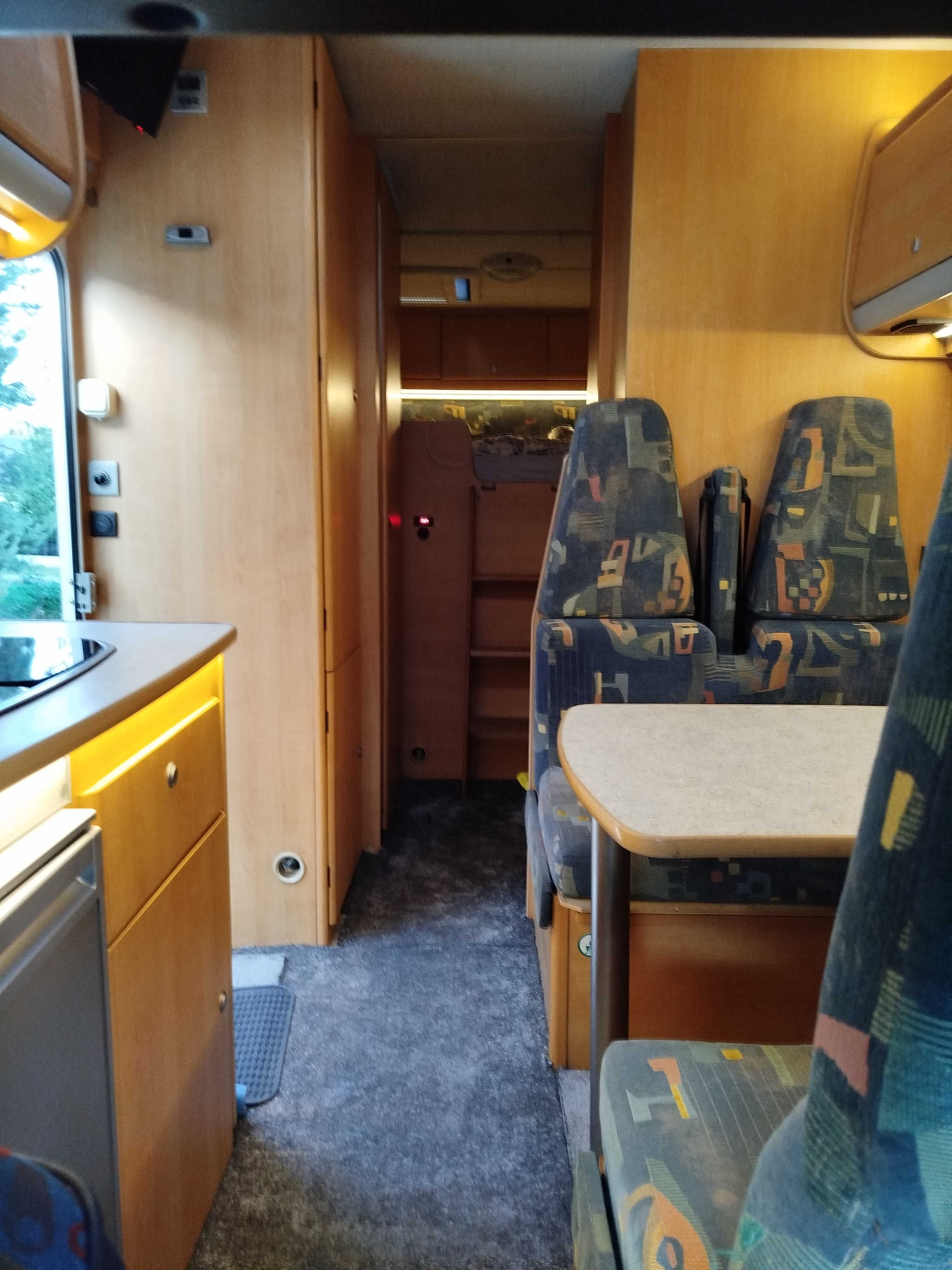 kamper Camper  sprzedam chausson zimowy