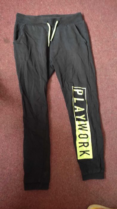 Spodnie czarne dresowe