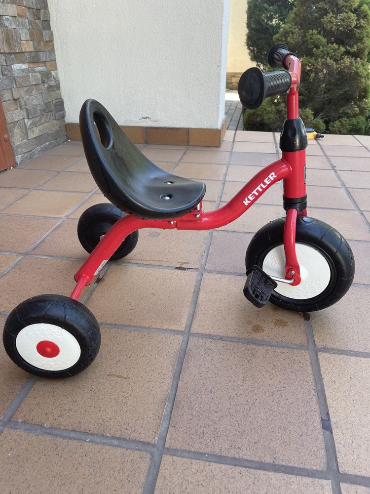 Детский трехколесный велосипед  kettler
