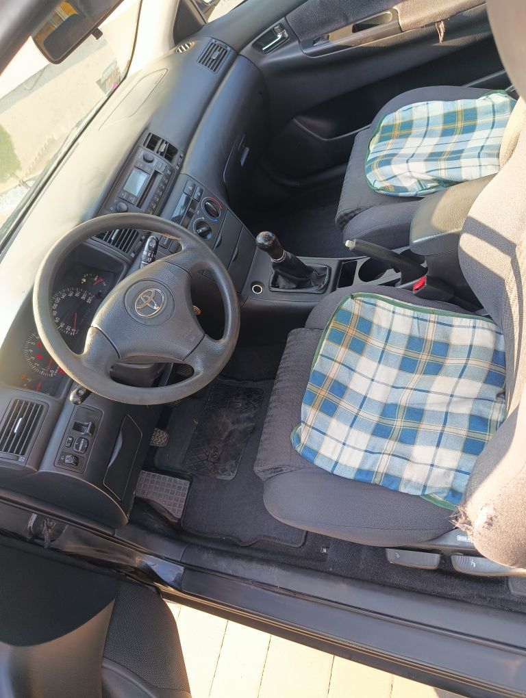 Toyota Corolla 1.6b