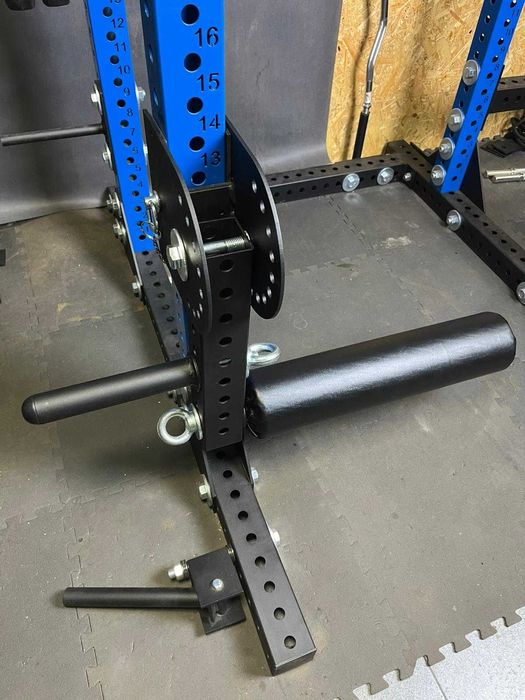 Leg curl rack + wałek nordic curl 2 w 1 / akcesoria do klatki