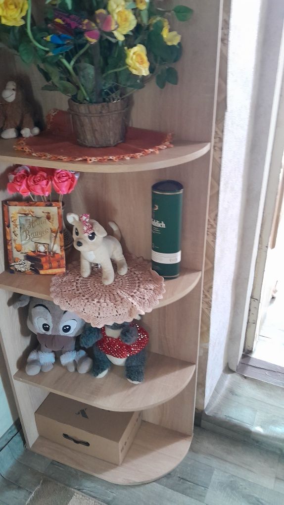Мебель разная самовывоз.