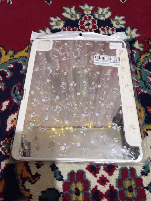 Чехол на iPad Pro 13 на 12.9 дюймов