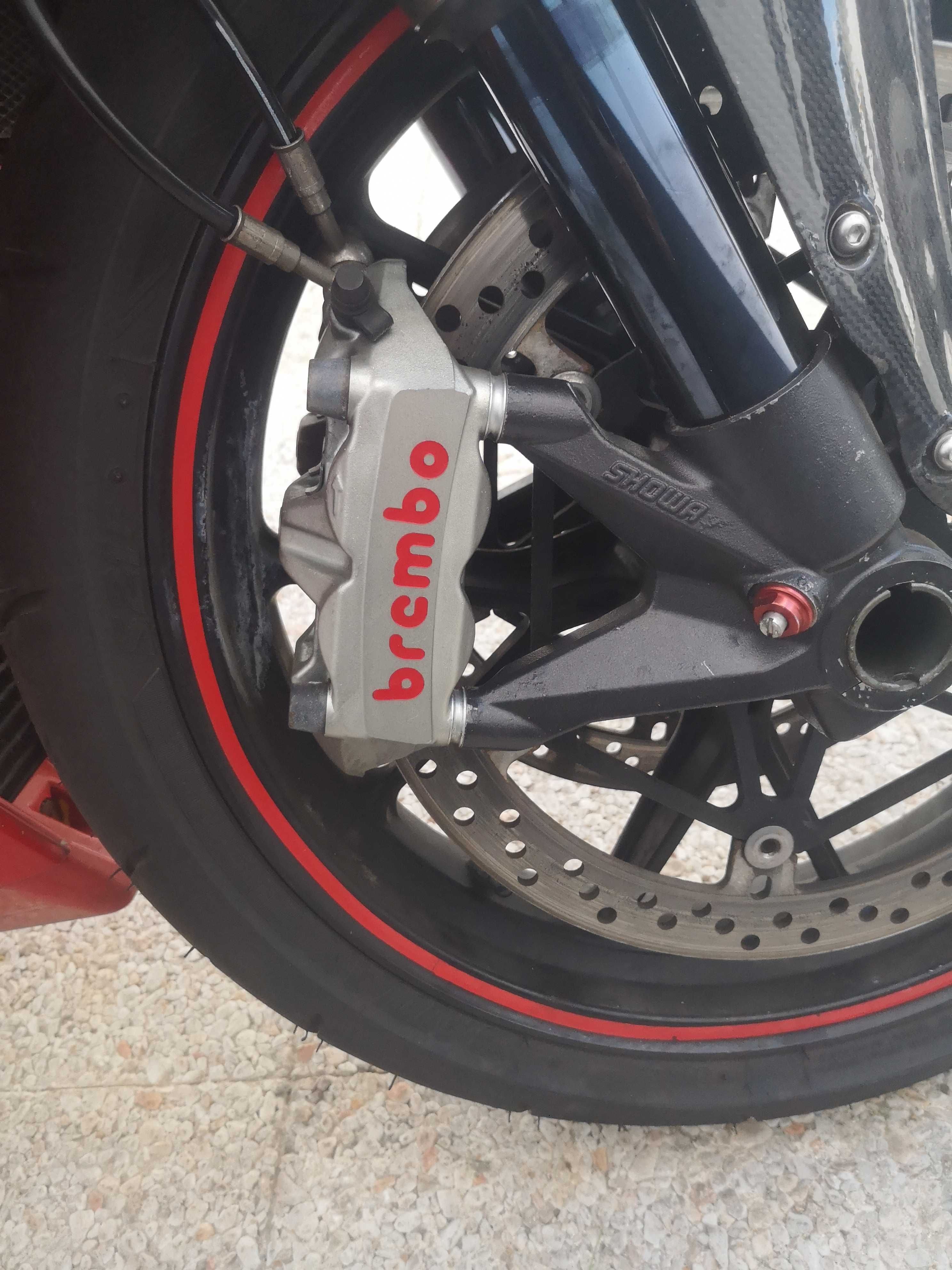 Ducati 1098 com extras