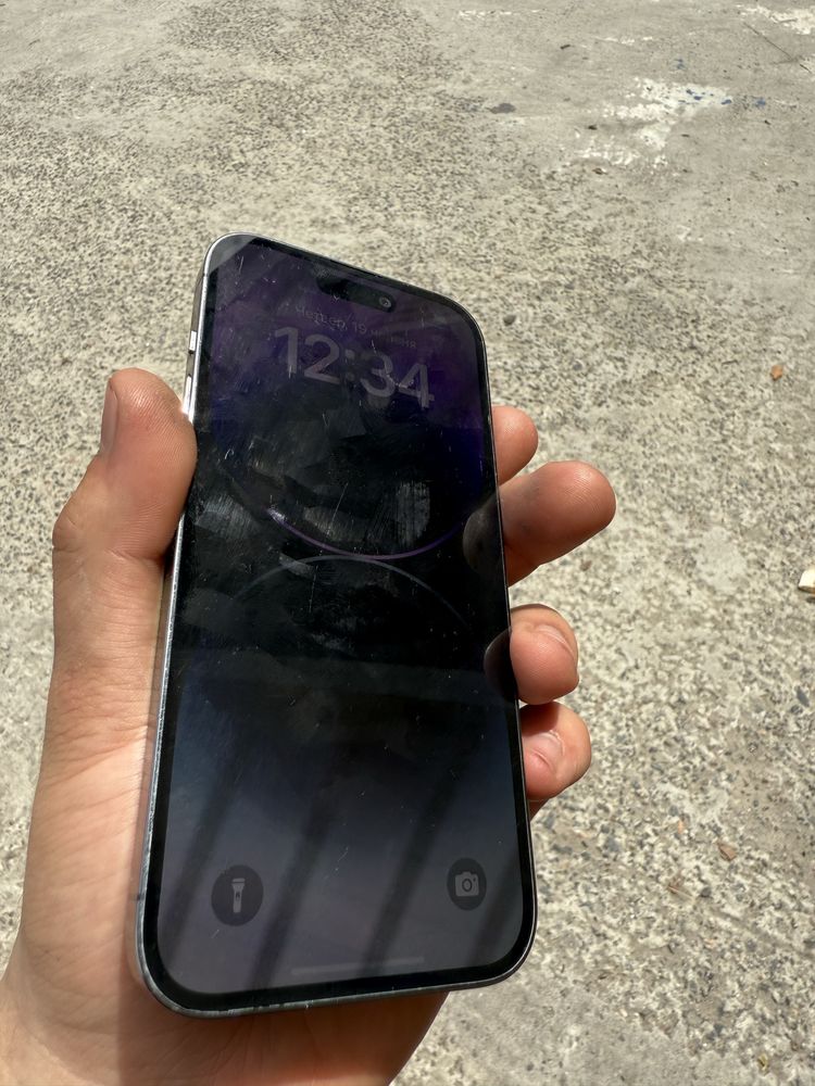 Продам iPhone 14 pro на 128