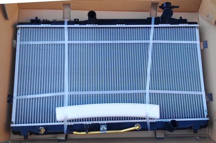 Подкрылок Toyota Camry 40 подкрылки запчасти Камри Кемри 40