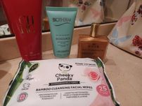 4 produtos Nuxe, Carolina Herrera, biotherm