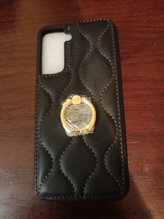 Etui na telefon nowy