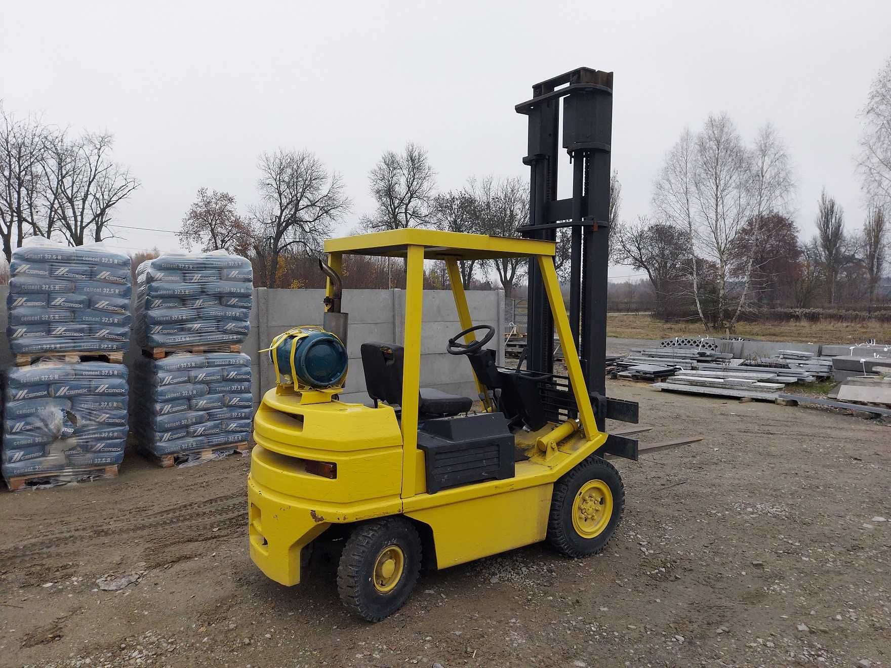 Wózek widłowy 2,5t Eagle Gaz koła pompowane, zamiana