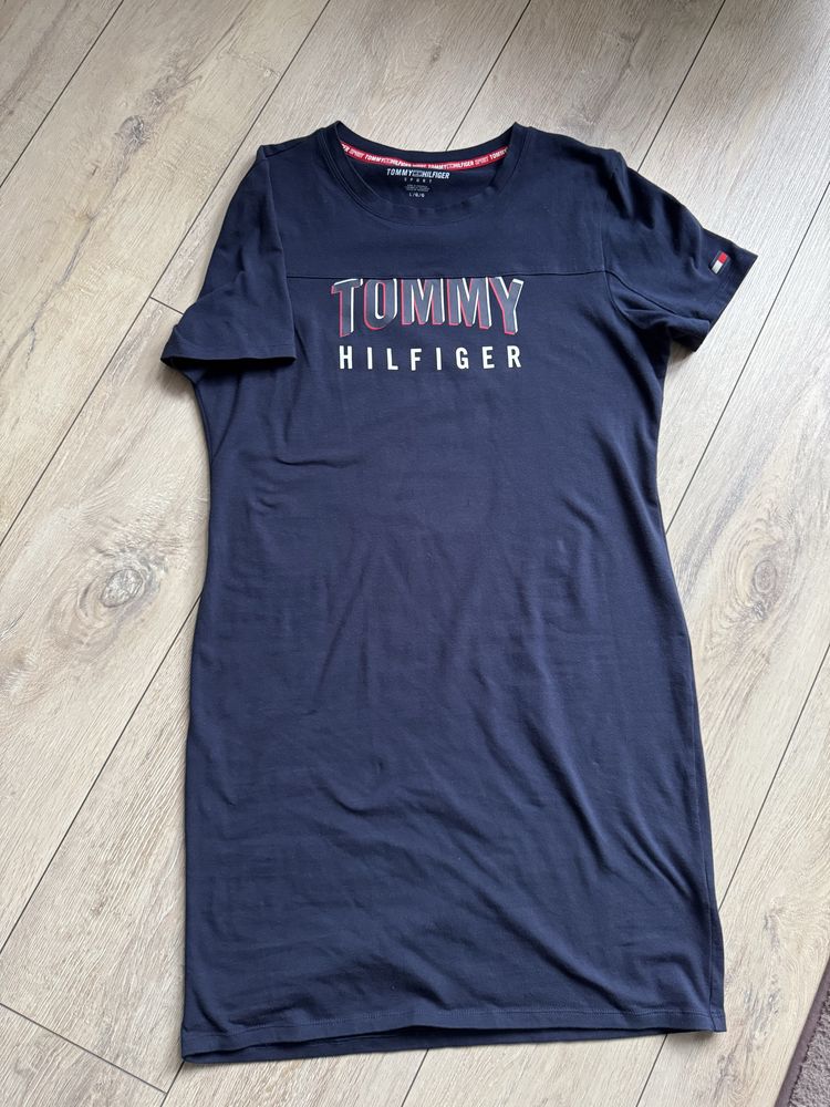 Sportowa sukienka tommy
