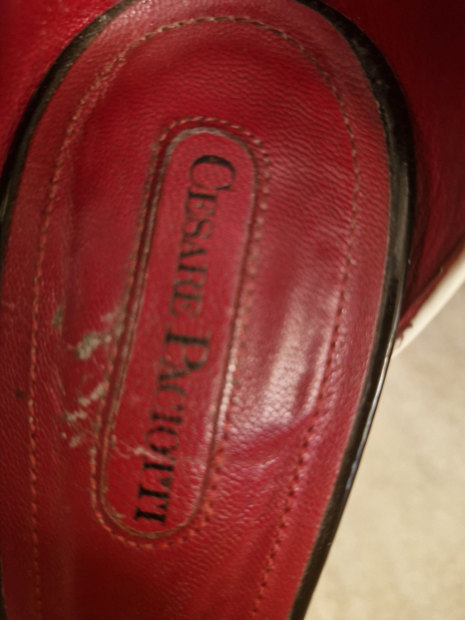 Продам итальянские туфли Cesare Pascotti