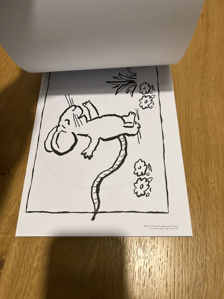 Kolorowanka gruffalo z naklejkami