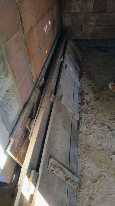 Blaty deski i inne po budowie