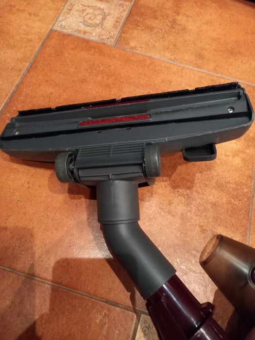 Пилесос HOOVER майже новий