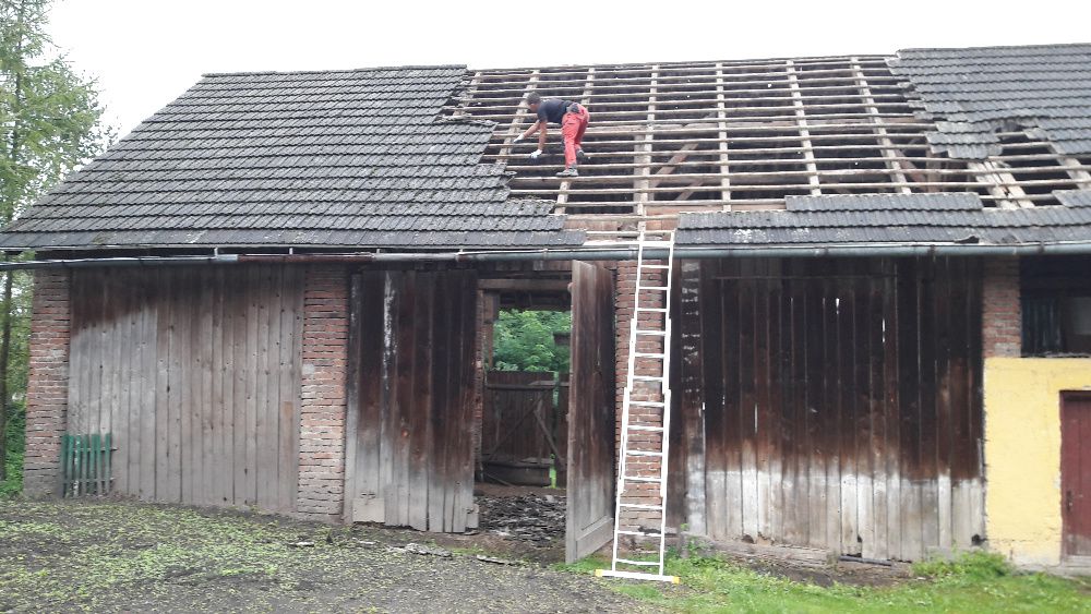 rozbiórki stodół skup starego drewna