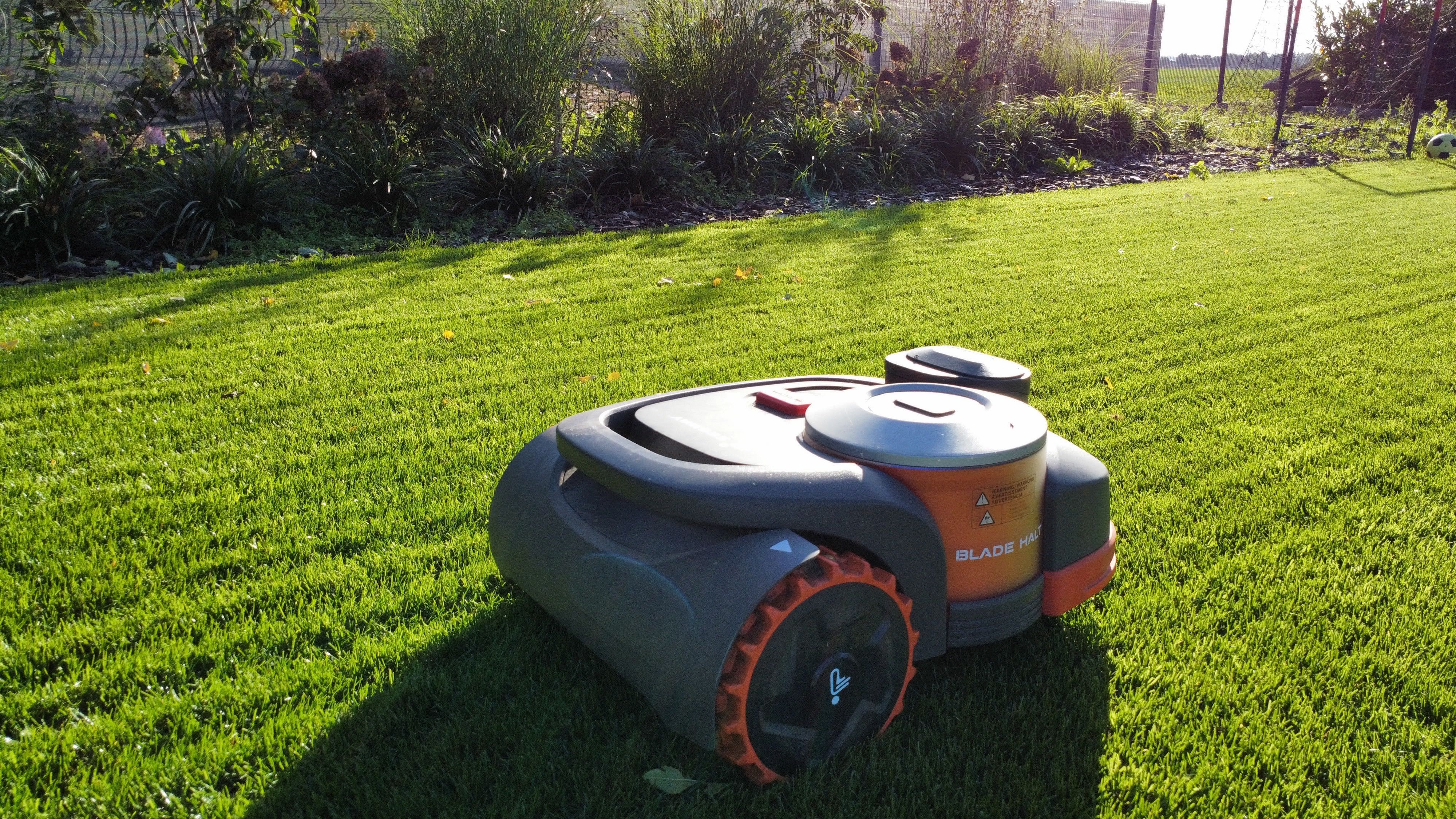 Robot koszący Kosiarka Automatyczna Segway Navimow H1500E-VF