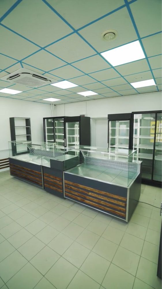 Напольні холодильні вітрини КУБ з динамічним та статичним охолодженням