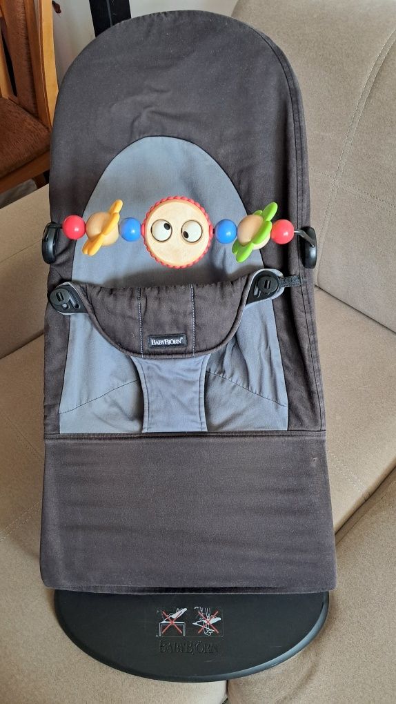 Babybjorn leżaczek i zabawka