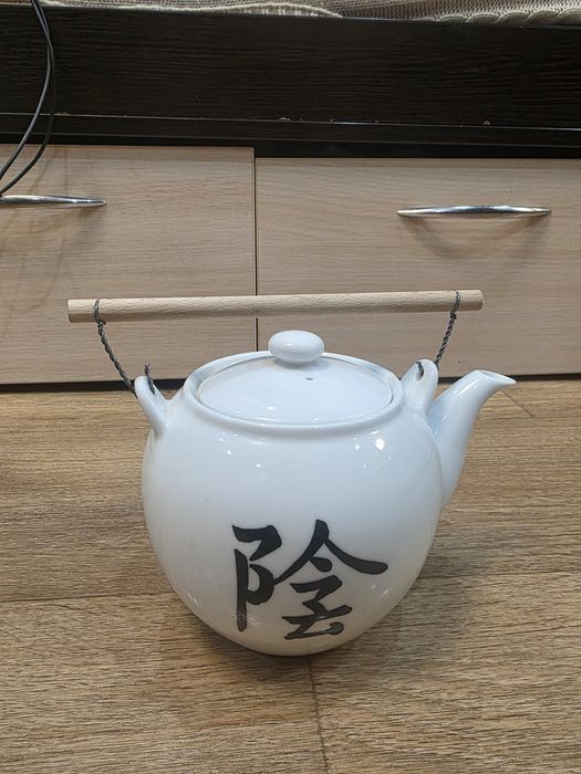 Чайник керамічний для заварювання чаю