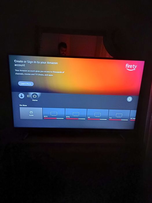 TV Grundig - 49 polegadas