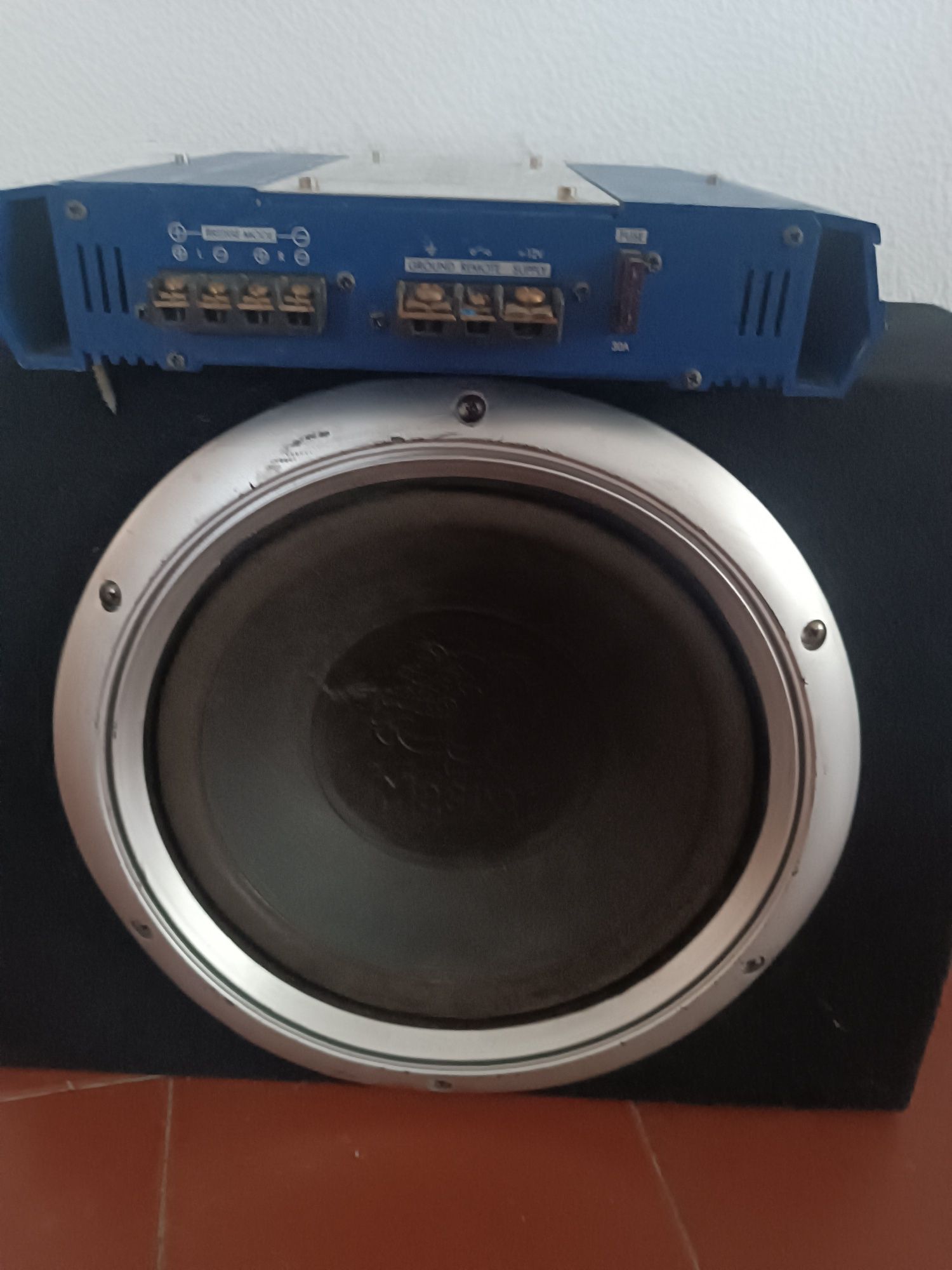 Amplificador 400wtt  mais sub