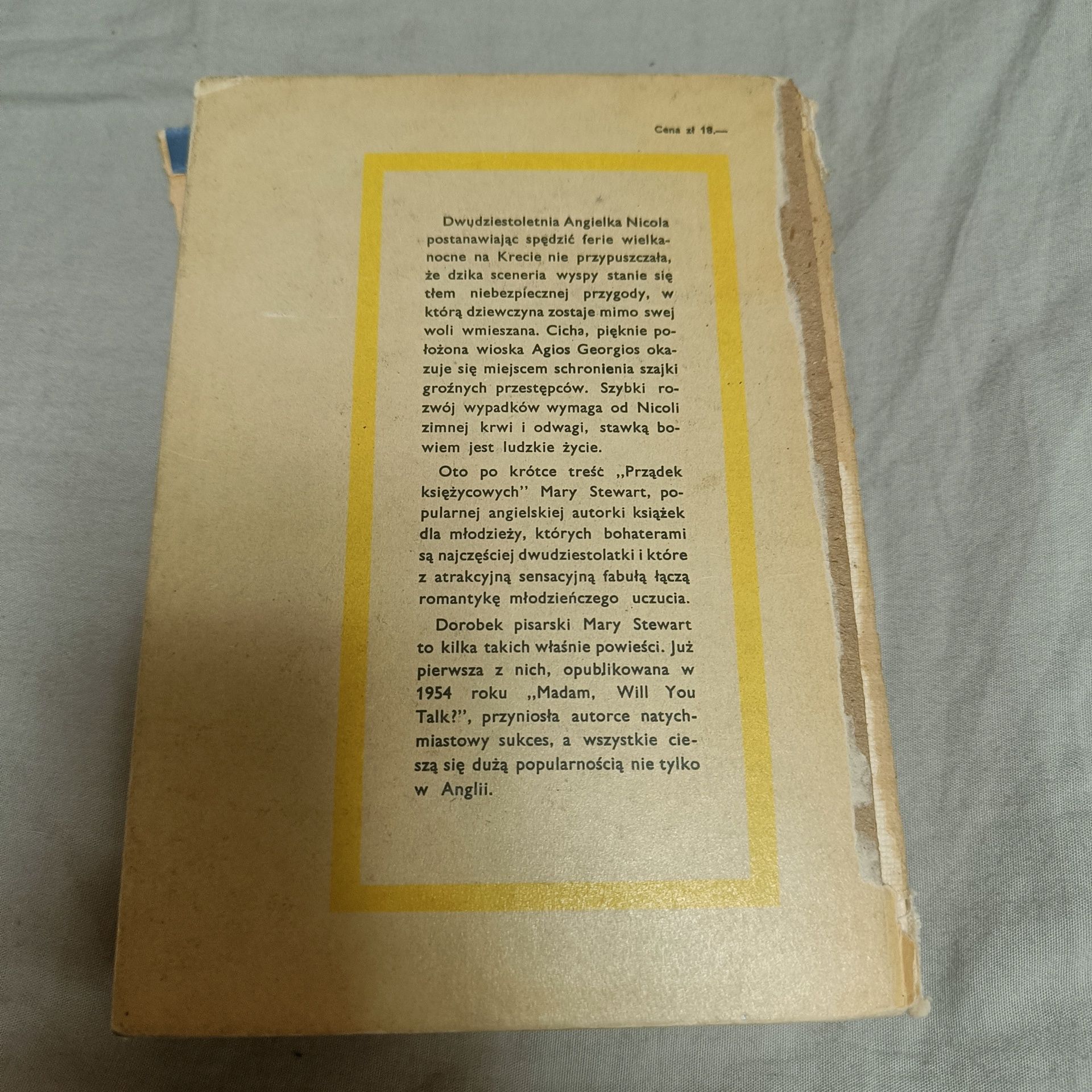 Książka prządki księżycowe mary stewart