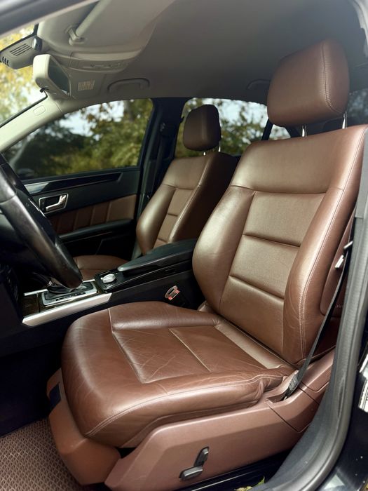 Mercedes E-class / 2.2cdi/автомат/Elegance